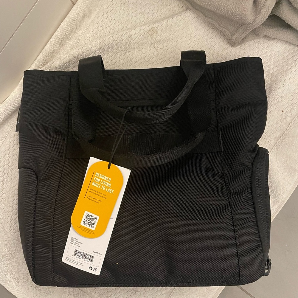 Aer Gym Black Tote Bag